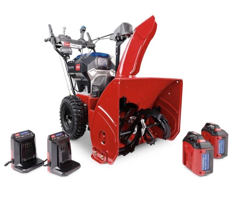 Toro 24 in. (61 cm) Power Max® e24 60V* Two-Stage Snow Blower with (2) 6.0Ah Batteries and Charger (39924)