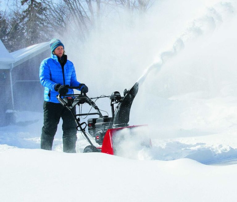 Toro 24-inch (61 cm) SnowMaster® 724 QXE Snow Blower (36002)
