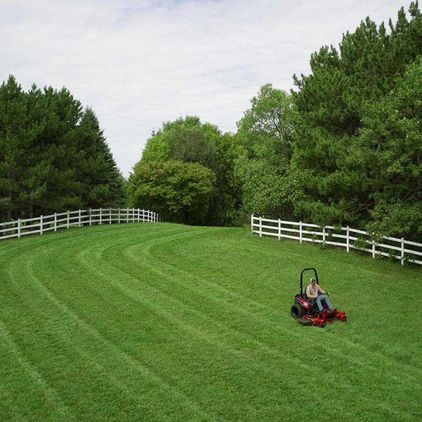 Toro 60 in. (152 cm) TITAN® MAX Zero Turn Mower (76601)