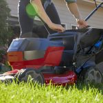 Toro 60V Max* 21 in. (53 cm) Recycler® Self-Propel w/SmartStow® Lawn Mower with 5.0Ah Battery (21326)